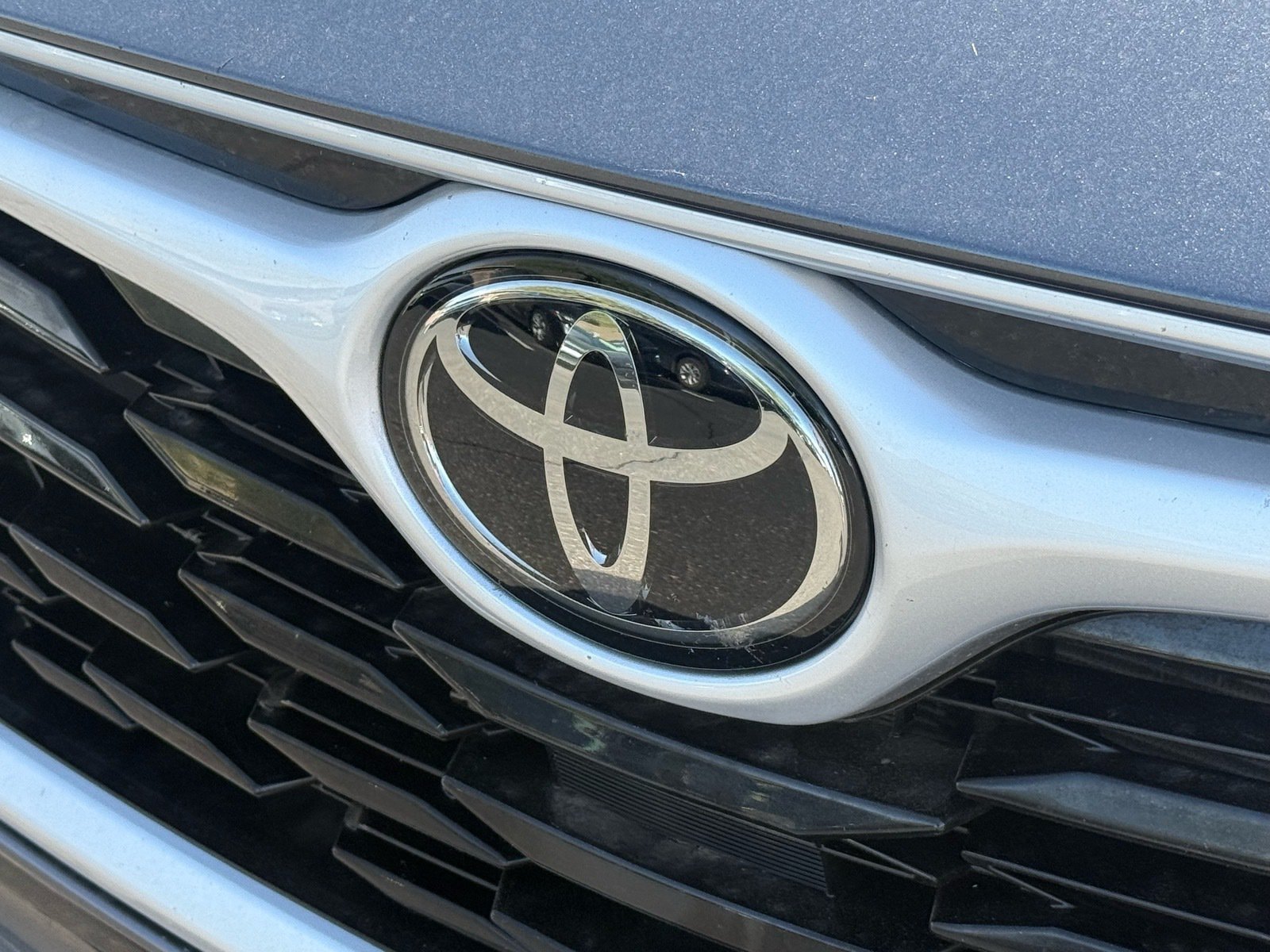 Used 2023 Toyota Highlander XLE FWD image 33
