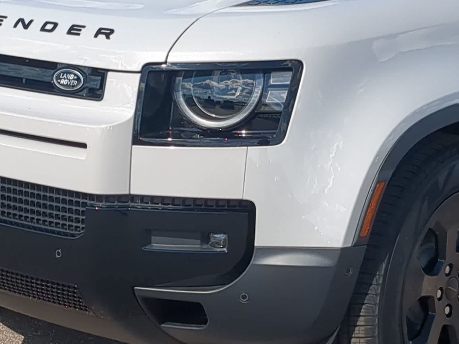 New 2026 Land Rover Defender 110 S AWD/4WD image 10