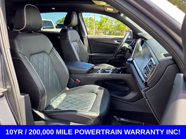 Used 2024 Volkswagen Atlas Cross Sport SEL Premium R-Line AWD/4WD image 18