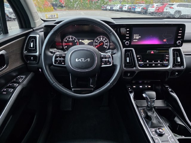 Certified 2023 Kia Sorento S w/ Panoramic Sunroof Package AWD/4WD image 20