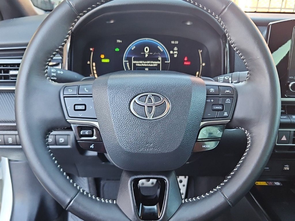 Used 2025 Toyota Camry LE FWD image 10