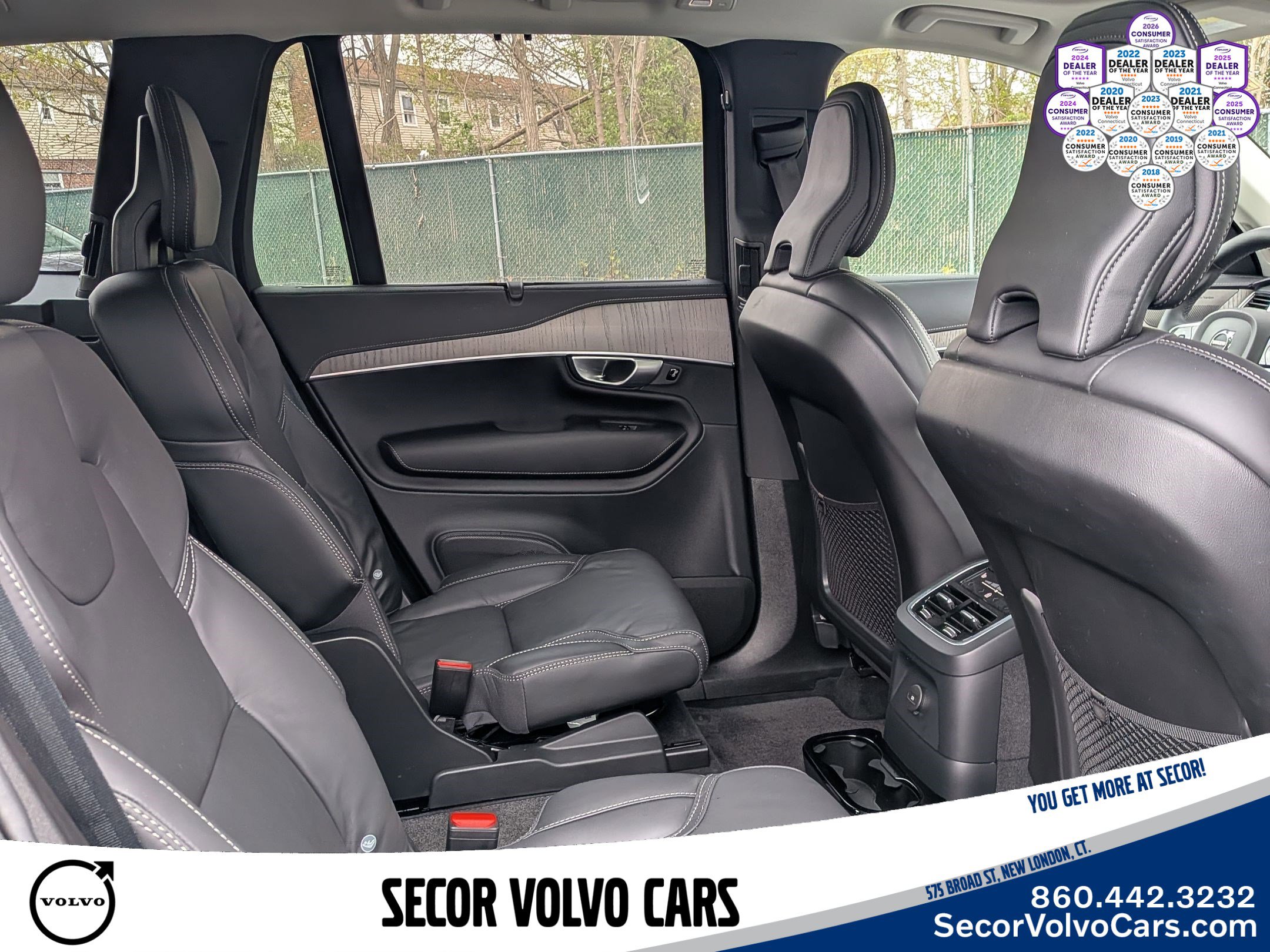 Used 2024 Volvo XC90 T8 Ultimate image 24