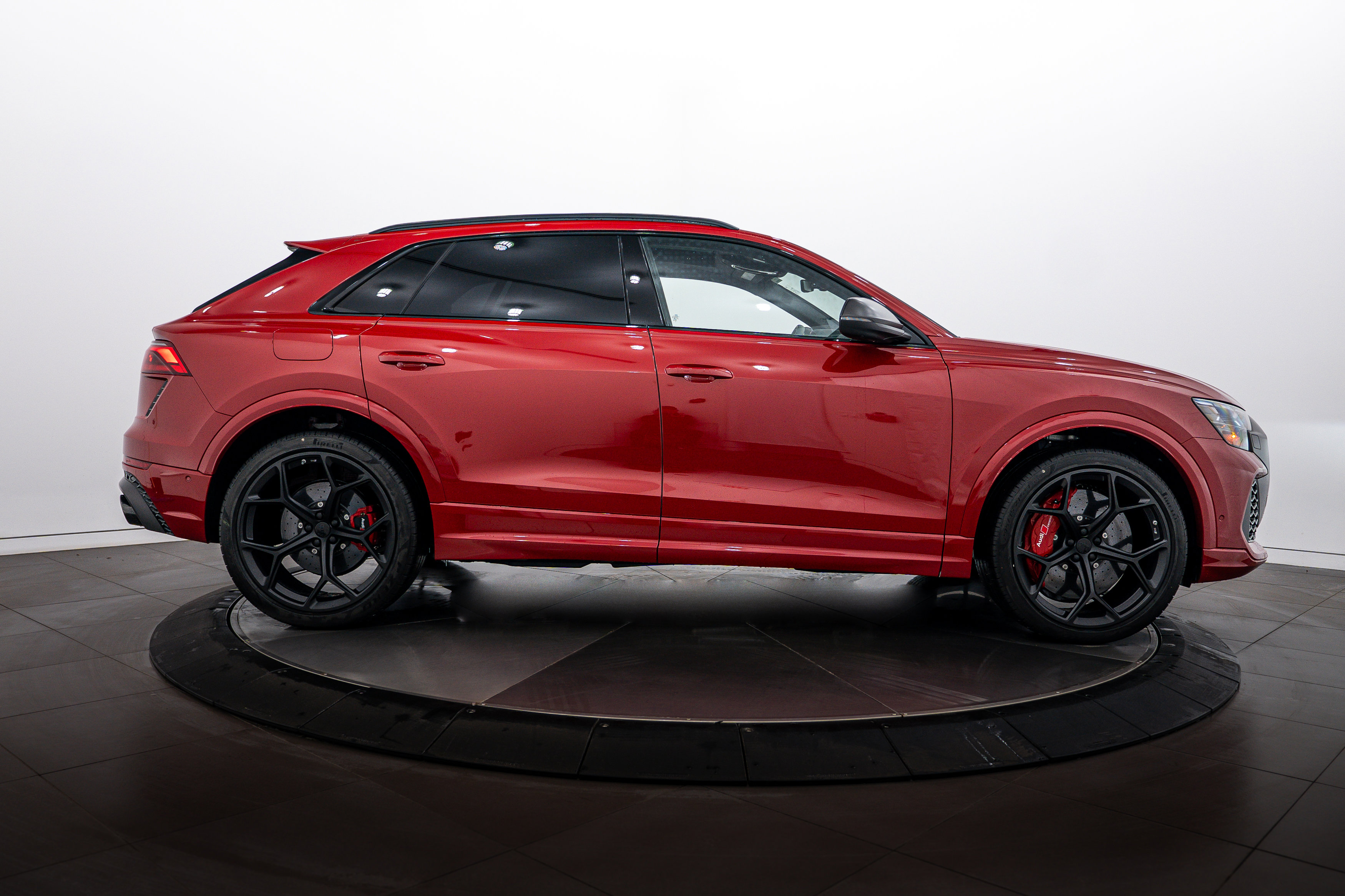 New 2026 Audi RS Q8 performance image 3