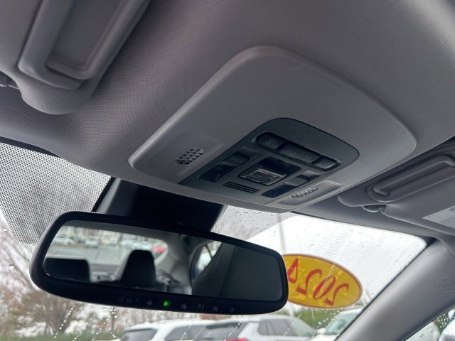 Used 2024 Toyota Camry SE image 27