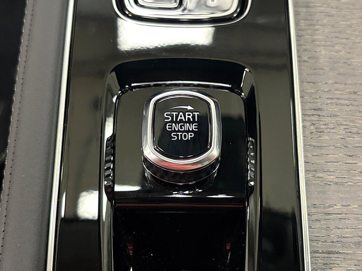 New 2026 Volvo XC90 T8 Ultra w/ Protection Package AWD/4WD image 33