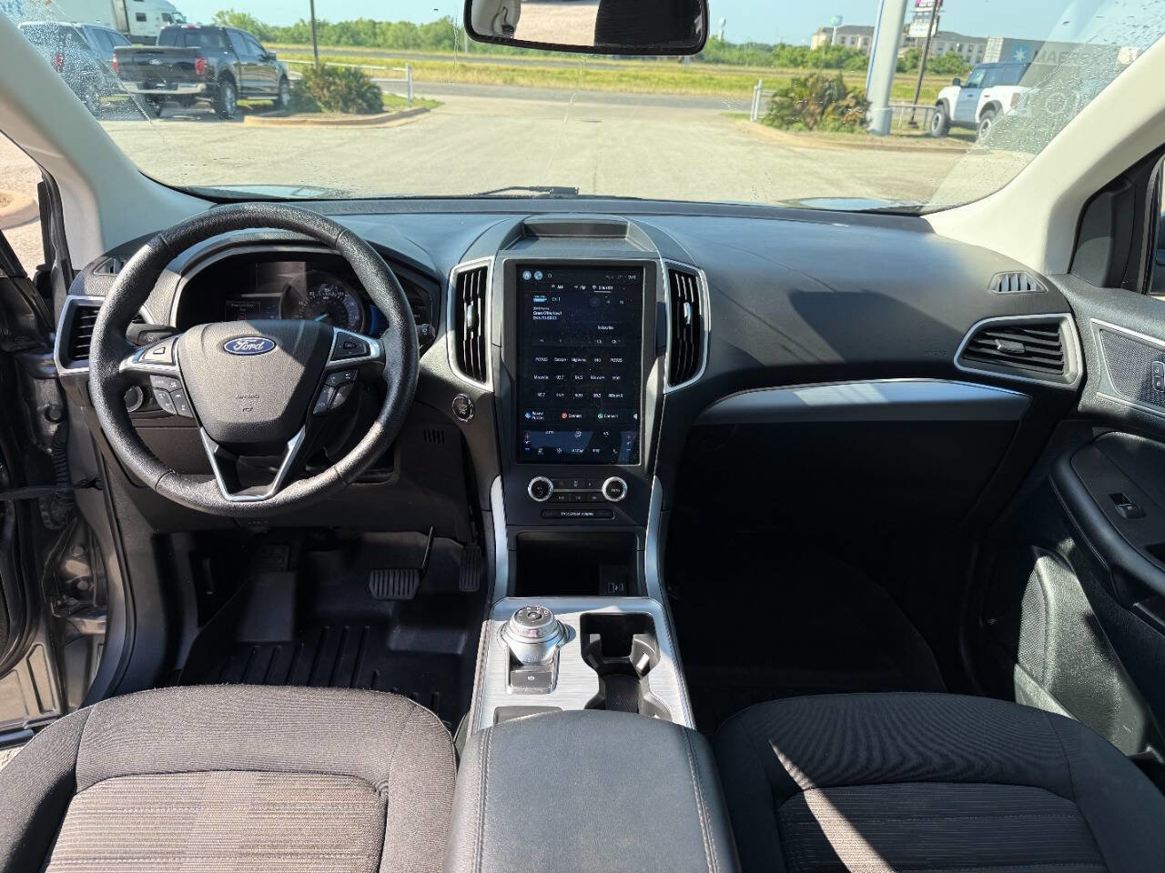 Used 2022 Ford Edge SEL w/ Cold Weather Package image 14