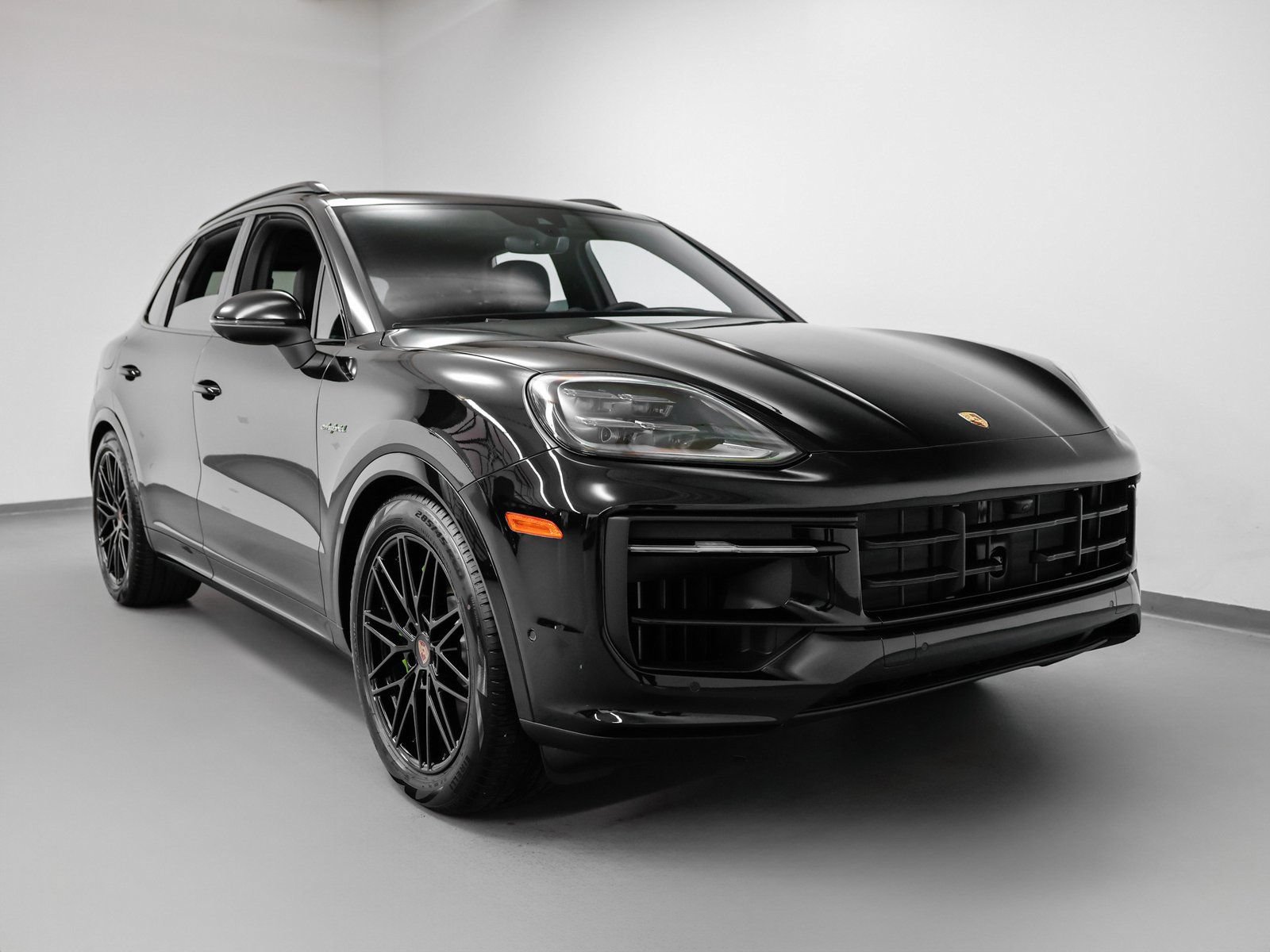 Certified 2026 Porsche Cayenne S AWD/4WD image 10