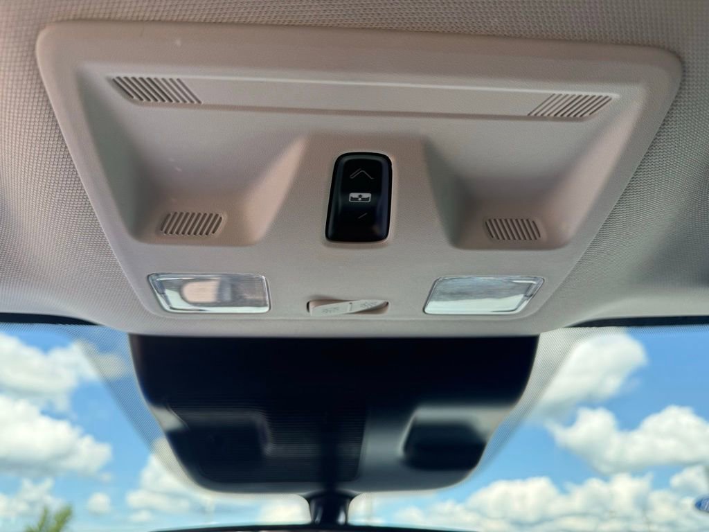 New 2025 Ford Maverick Lobo AWD/4WD image 32