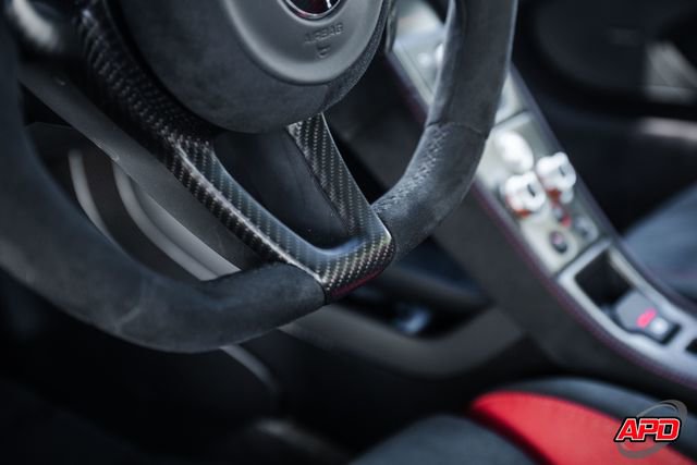 Used 2016 McLaren 675LT Coupe RWD image 26