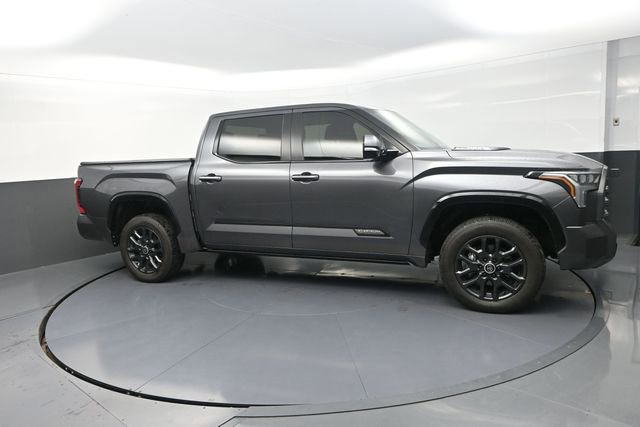 Used 2024 Toyota Tundra Platinum AWD/4WD image 29