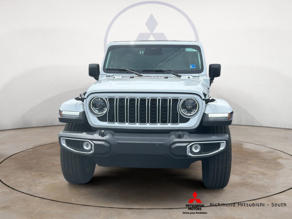 Used 2025 Jeep Wrangler Unlimited Sahara w/ Safety Group AWD/4WD image 8
