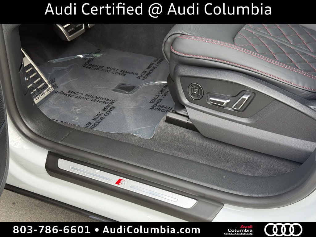 Certified 2026 Audi Q8 Prestige AWD/4WD image 23