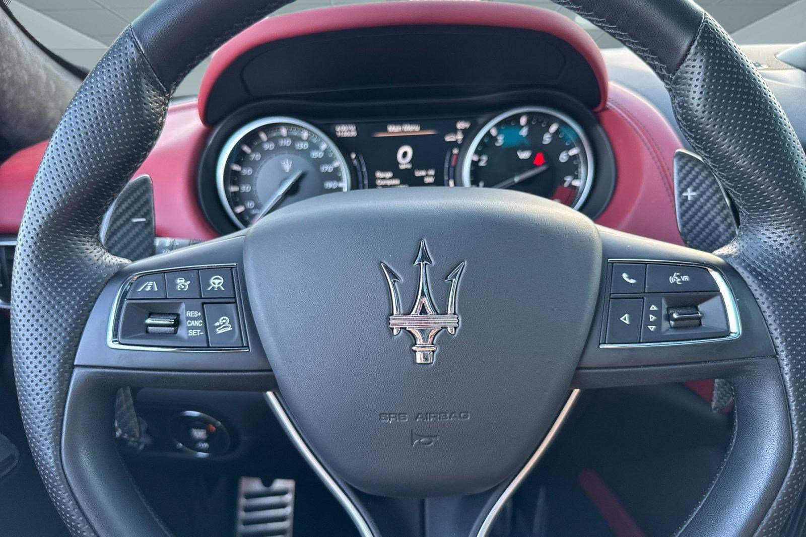 Used 2023 Maserati Levante Trofeo image 24