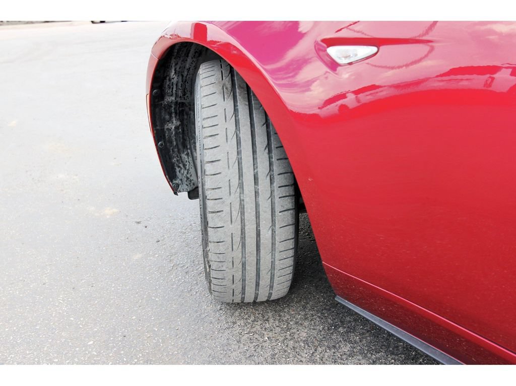 Used 2019 MAZDA MX-5 Miata RF Grand Touring RWD image 32