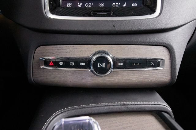 Certified 2023 Volvo XC90 B6 Ultimate w/ Protection Package Premier AWD/4WD image 13
