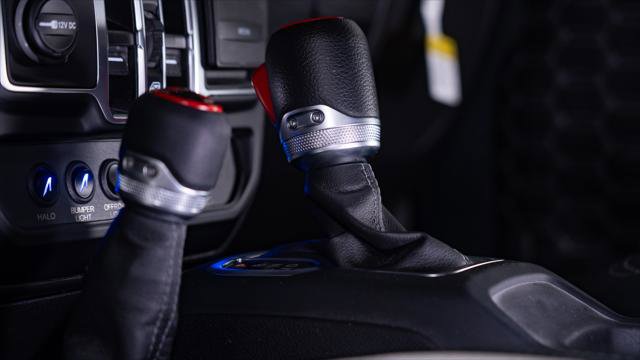 Used 2025 Jeep Gladiator Sport image 50