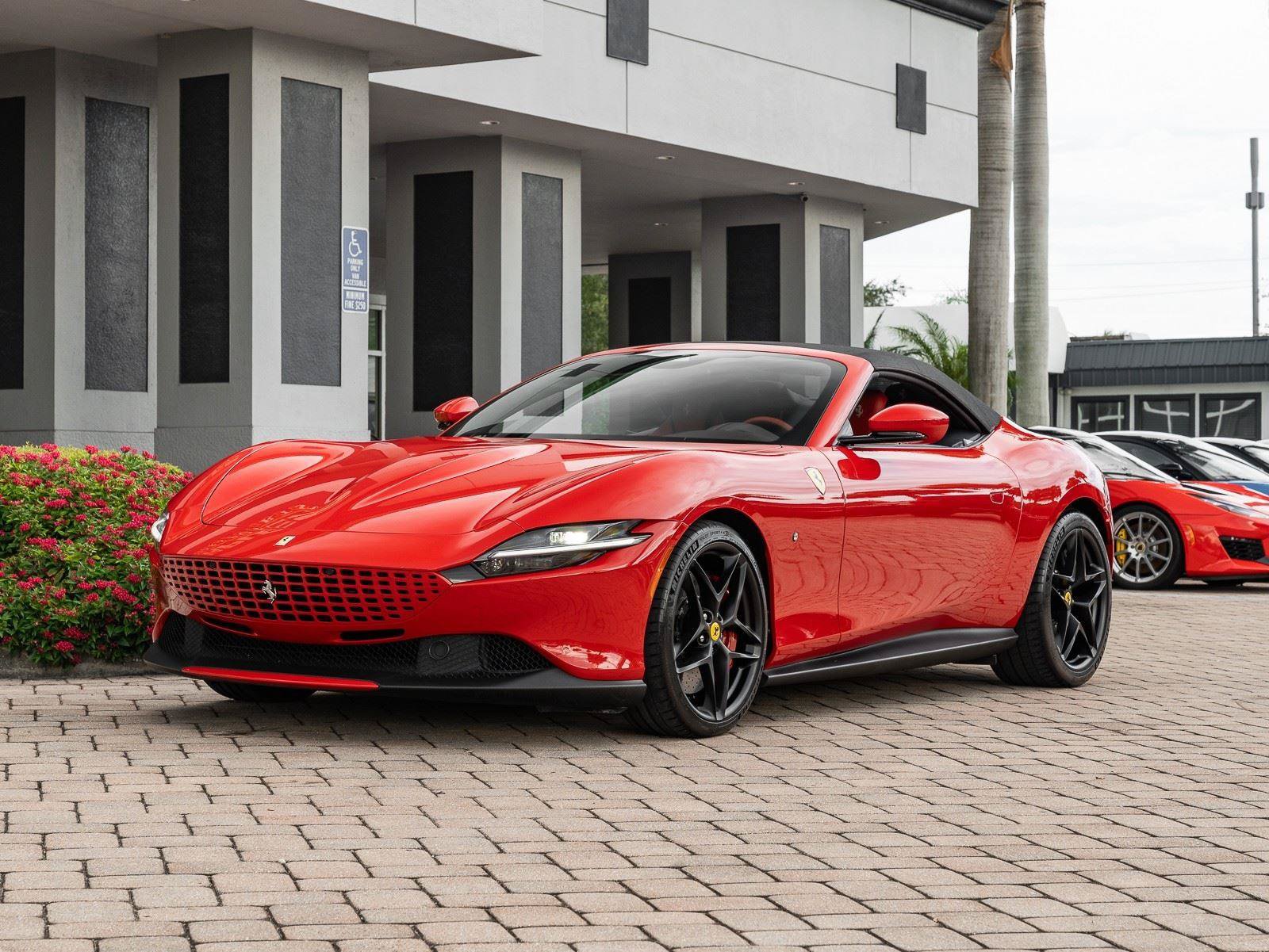 Used 2024 Ferrari Roma Spider RWD image 36