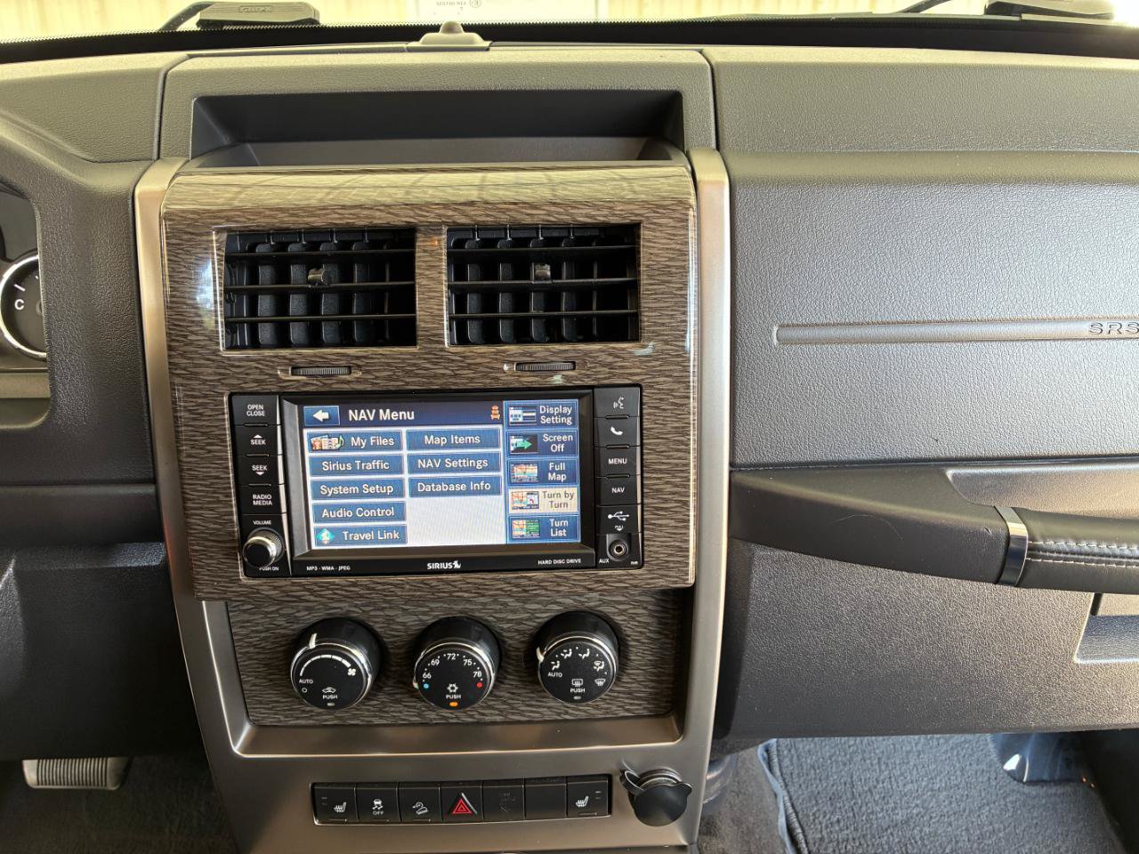 Used 2011 Jeep Liberty Limited Jet AWD/4WD image 19