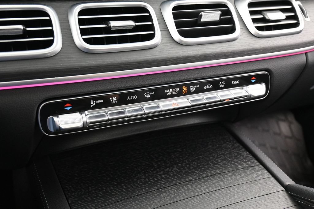 Used 2025 Mercedes-Benz GLS 450 4MATIC image 22
