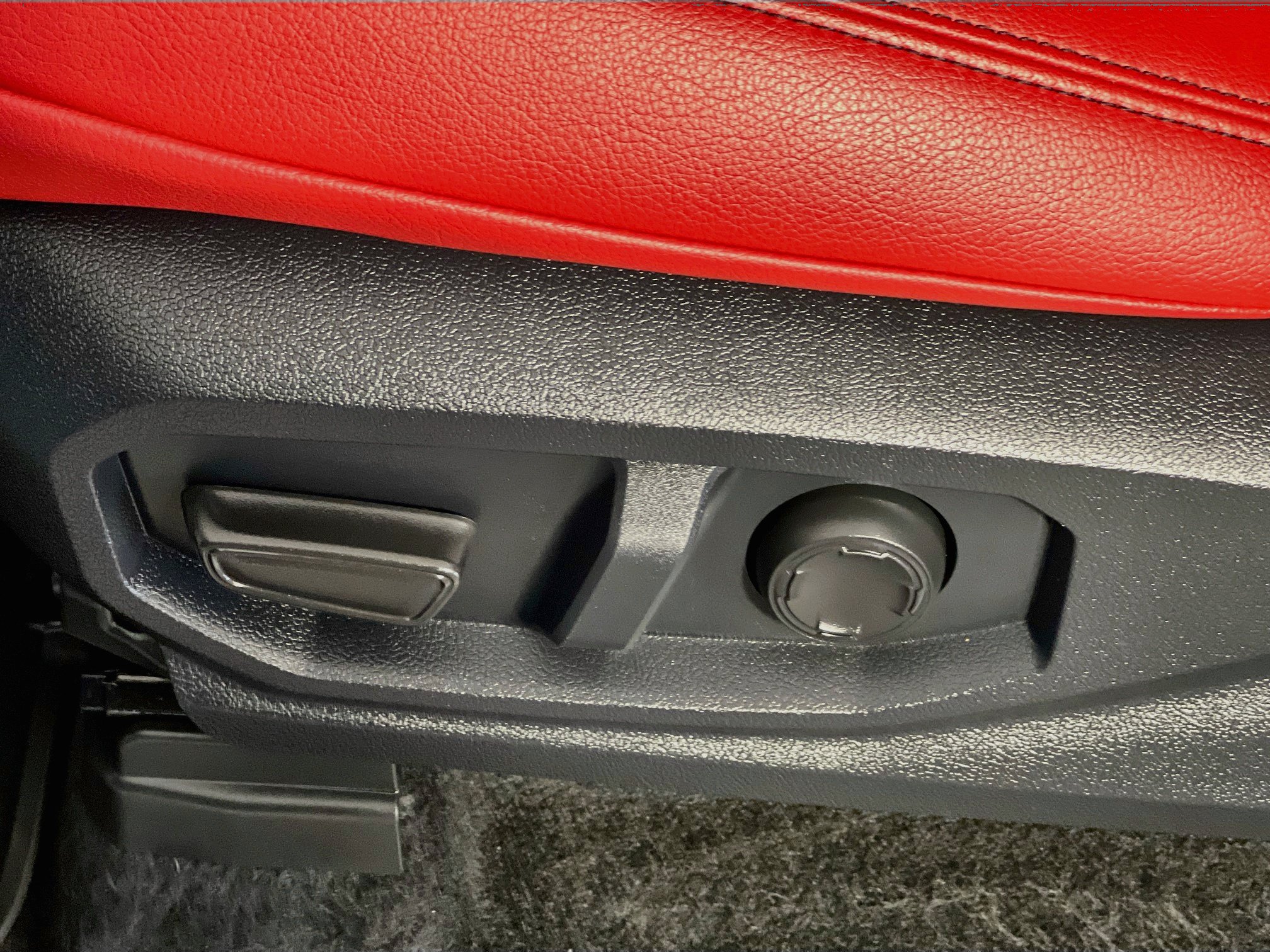 Used 2025 Toyota Tacoma TRD Pro AWD/4WD image 15