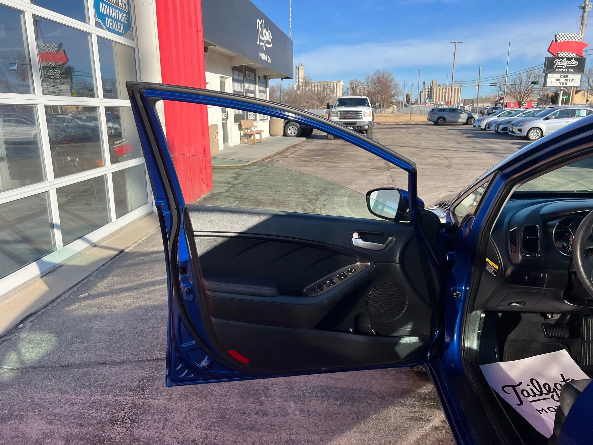 Used 2017 Kia Forte LX w/ LX Popular Package image 8