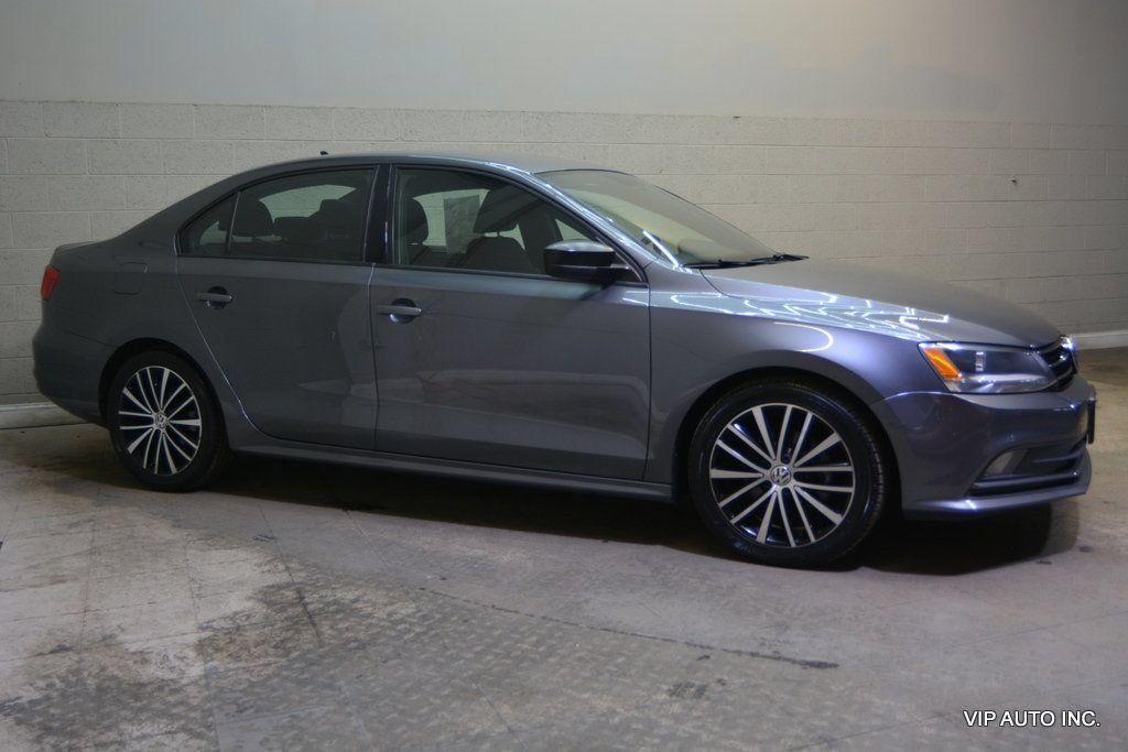 Used 2015 Volkswagen Jetta SE FWD image 3