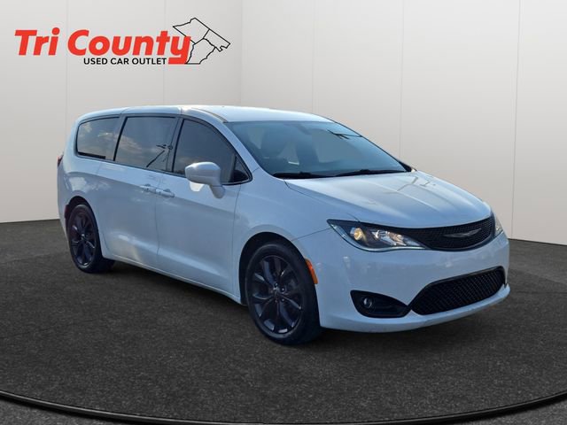 Used 2019 Chrysler Pacifica Touring Plus w/ S Appearance Package