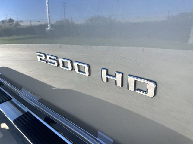 Used 2025 Chevrolet Silverado 2500 LT w/ Convenience Package image 32
