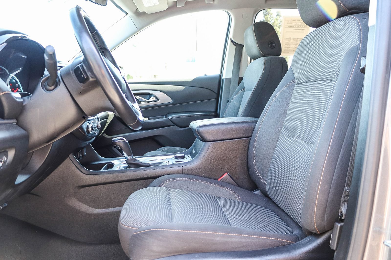 Used 2019 Chevrolet Traverse LT FWD image 18