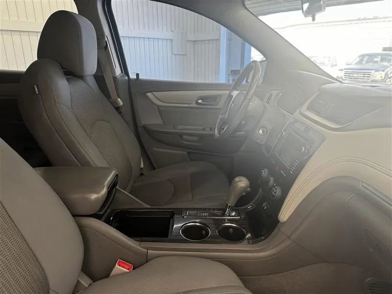 Used 2013 Chevrolet Traverse LT image 15
