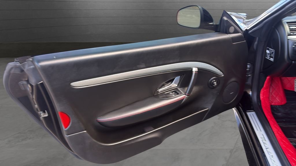 Used 2015 Maserati GranTurismo MC image 9