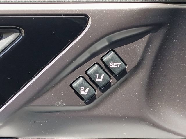 Certified 2025 Subaru Outback Limited AWD/4WD image 19