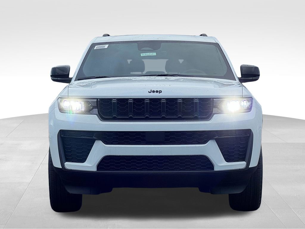 New 2026 Jeep Grand Cherokee L 4WD image 2