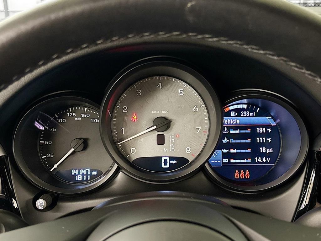 Used 2023 Porsche Macan S image 10