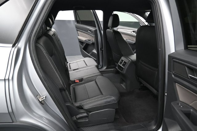 Used 2021 Volkswagen Atlas Cross Sport SE AWD/4WD image 32