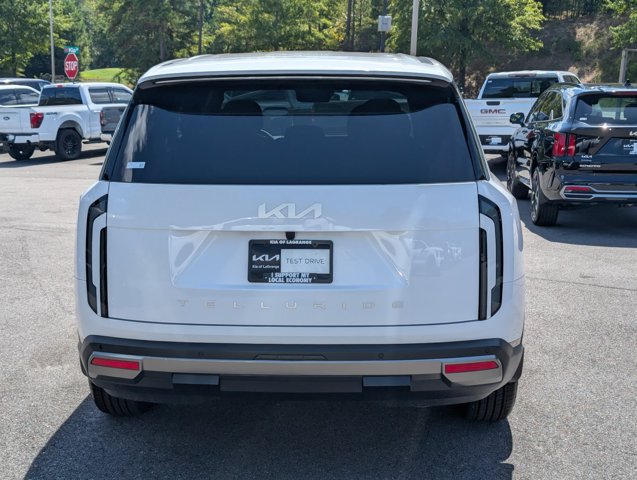 Used 2027 Kia Telluride LX FWD image 8