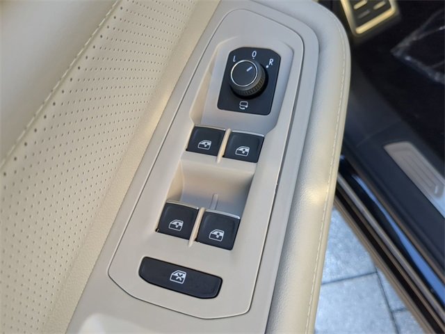 New 2026 Volkswagen Atlas SEL Premium R-Line image 18