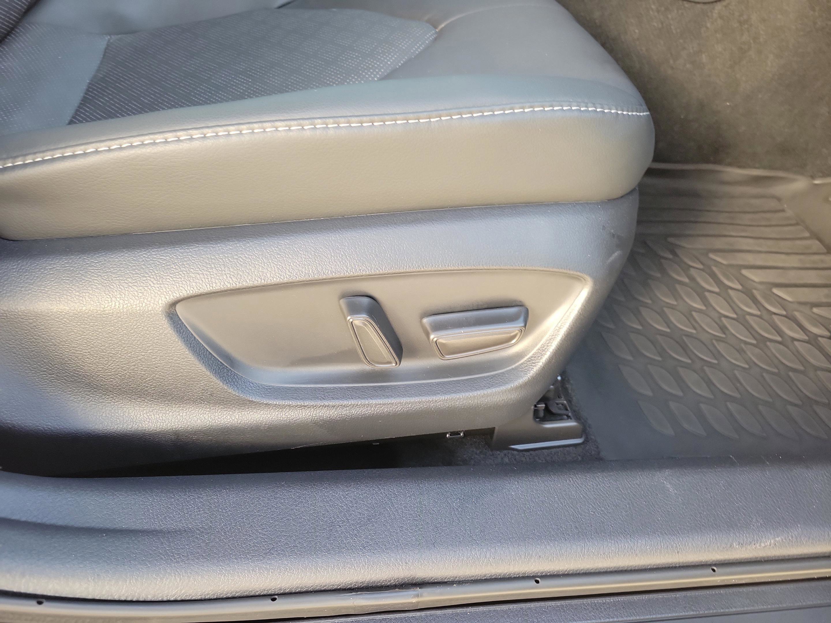 Certified 2023 Toyota Camry XSE FWD image 17