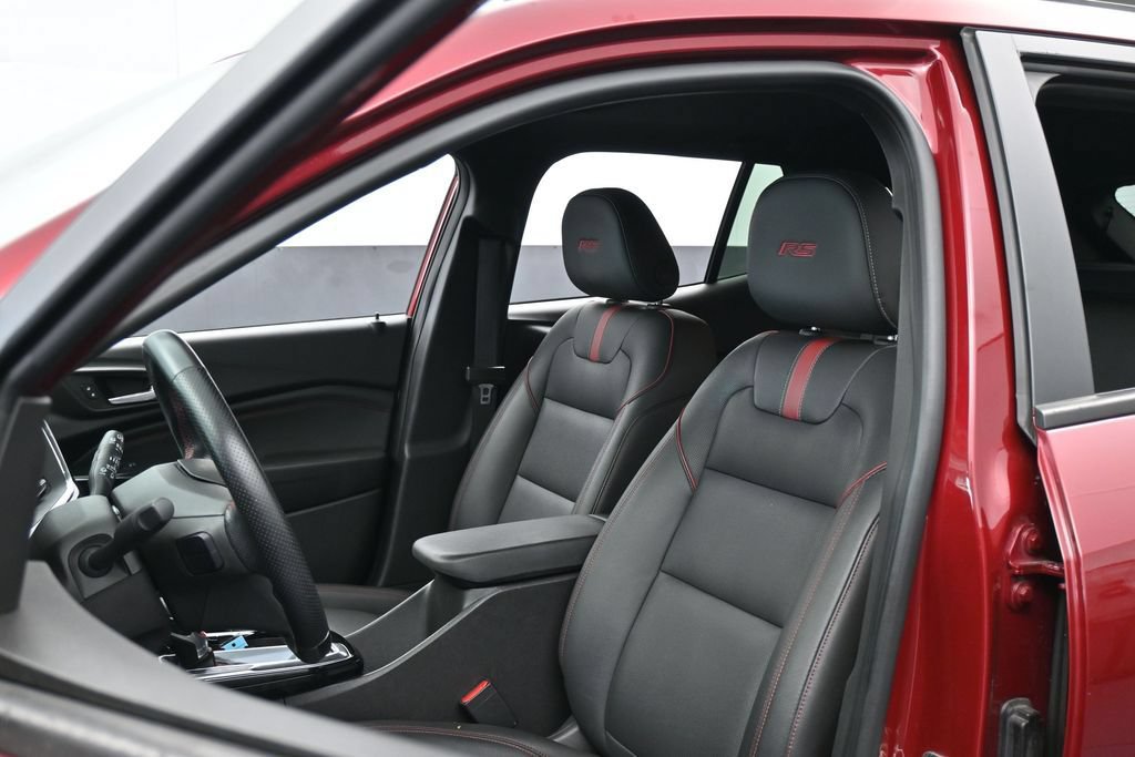 Used 2024 Chevrolet Trax RS w/ Sunroof Package FWD image 10