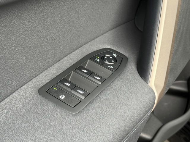 Used 2026 BMW iX xDrive45 w/ Climate Comfort Package image 19