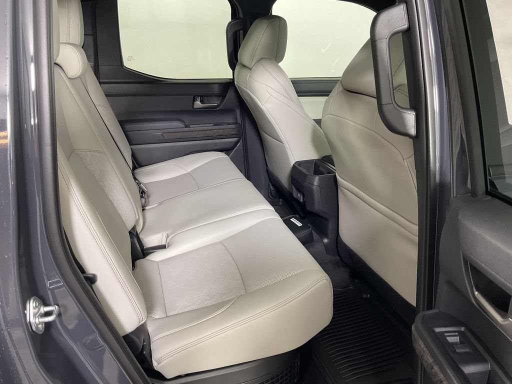 Used 2025 Toyota Tacoma Limited AWD/4WD image 19
