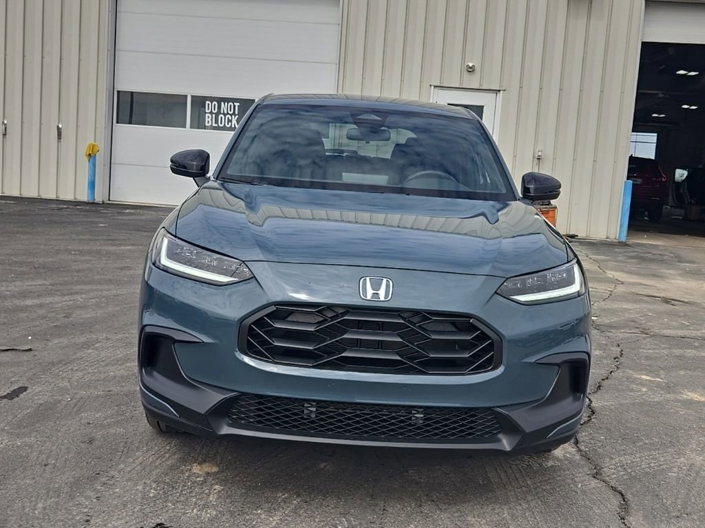 Used 2025 Honda HR-V Sport image 2
