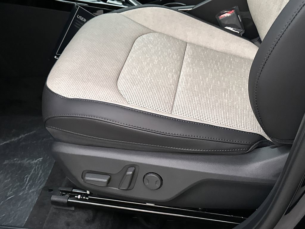 New 2026 Kia Niro SX image 17