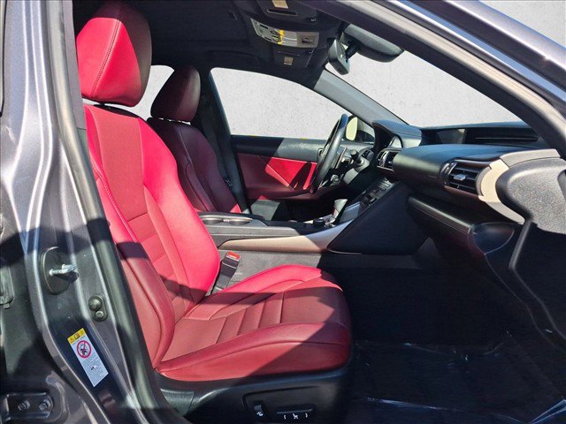 Used 2017 Lexus IS 200t F Sport w/ F Sport Package RWD image 22