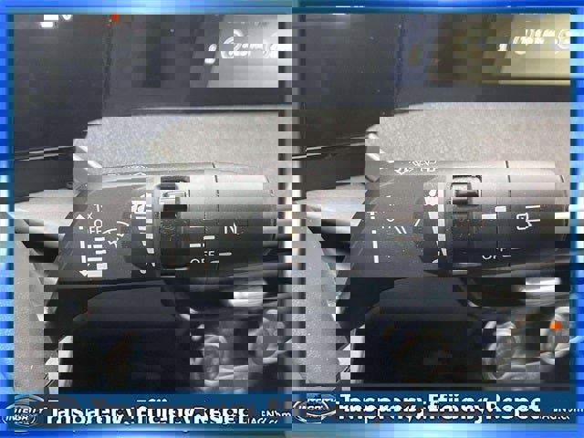 Certified 2025 Nissan Kicks SV image 22