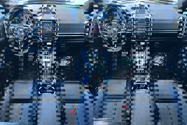 Used 2018 Porsche Cayenne S image 15