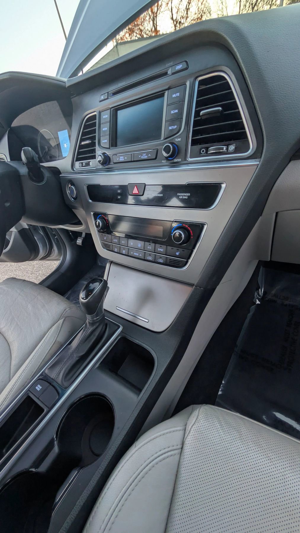 Used 2015 Hyundai Sonata Limited FWD image 16