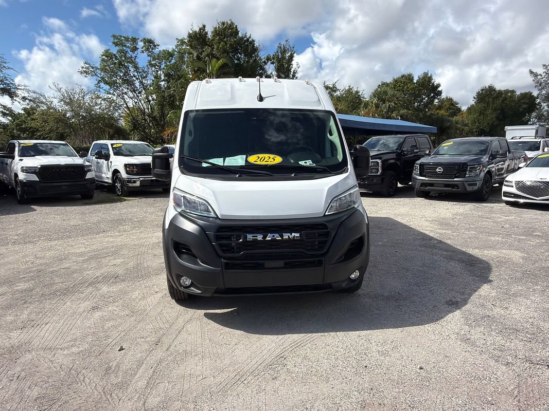 Used 2025 RAM ProMaster 2500 w/ Convenience Group FWD image 8