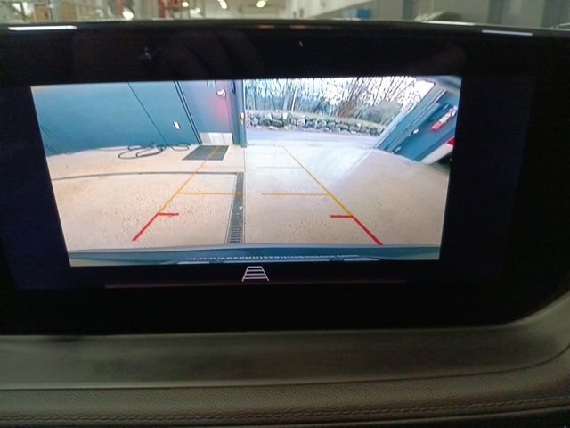 Used 2025 Buick Encore GX Preferred image 18