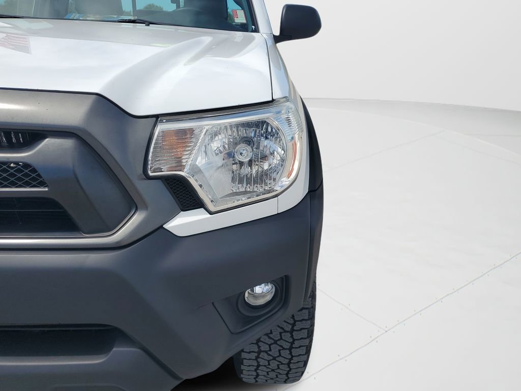 Used 2014 Toyota Tacoma 4x4 Regular Cab image 9